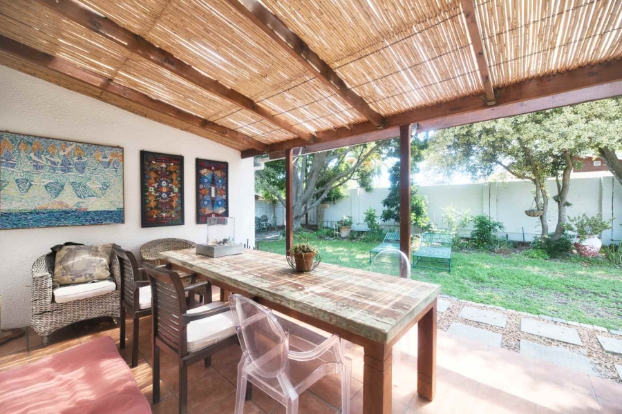 3 Bedroom Property for Sale in Northcliff Western Cape